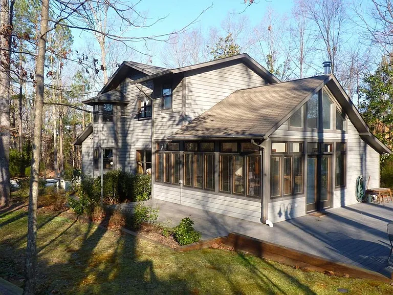 15 Harvey Pl — Photo 6