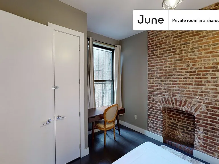 60 New York Ave #C — Photo 4