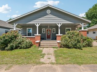 306 N Division St, Cleveland, OK 74020
