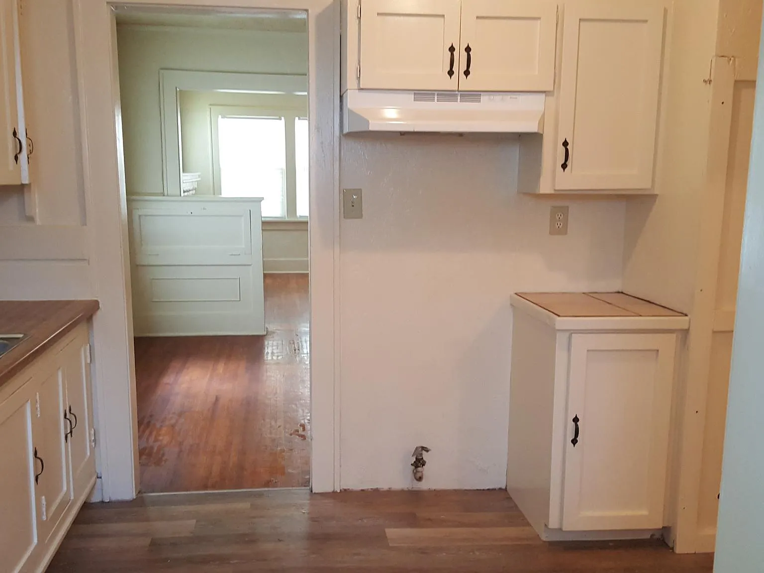 2 bed, 1040 sqft, $1,040 — Photo 2