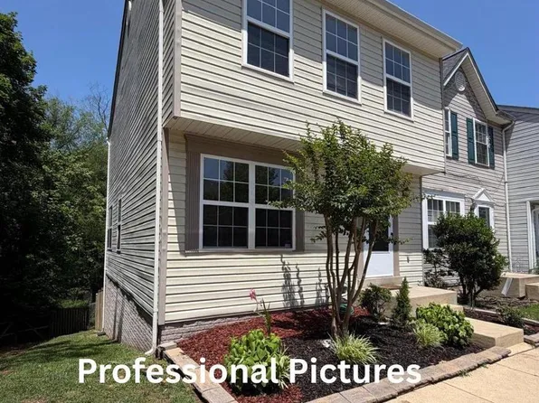 298 Moseby Dr, Manassas Park, VA 20111
