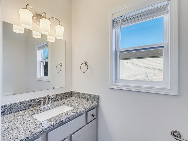 1712 McCleary Bend Rd — Photo 14