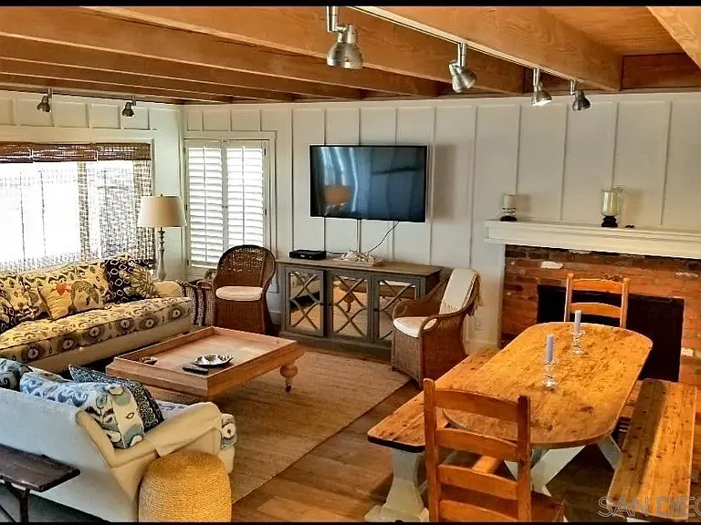 2528 Ocean Front — Photo 5