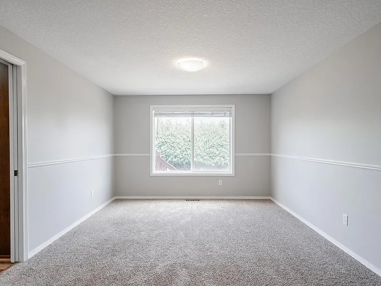 3639 NW 32nd Ave — Photo 6