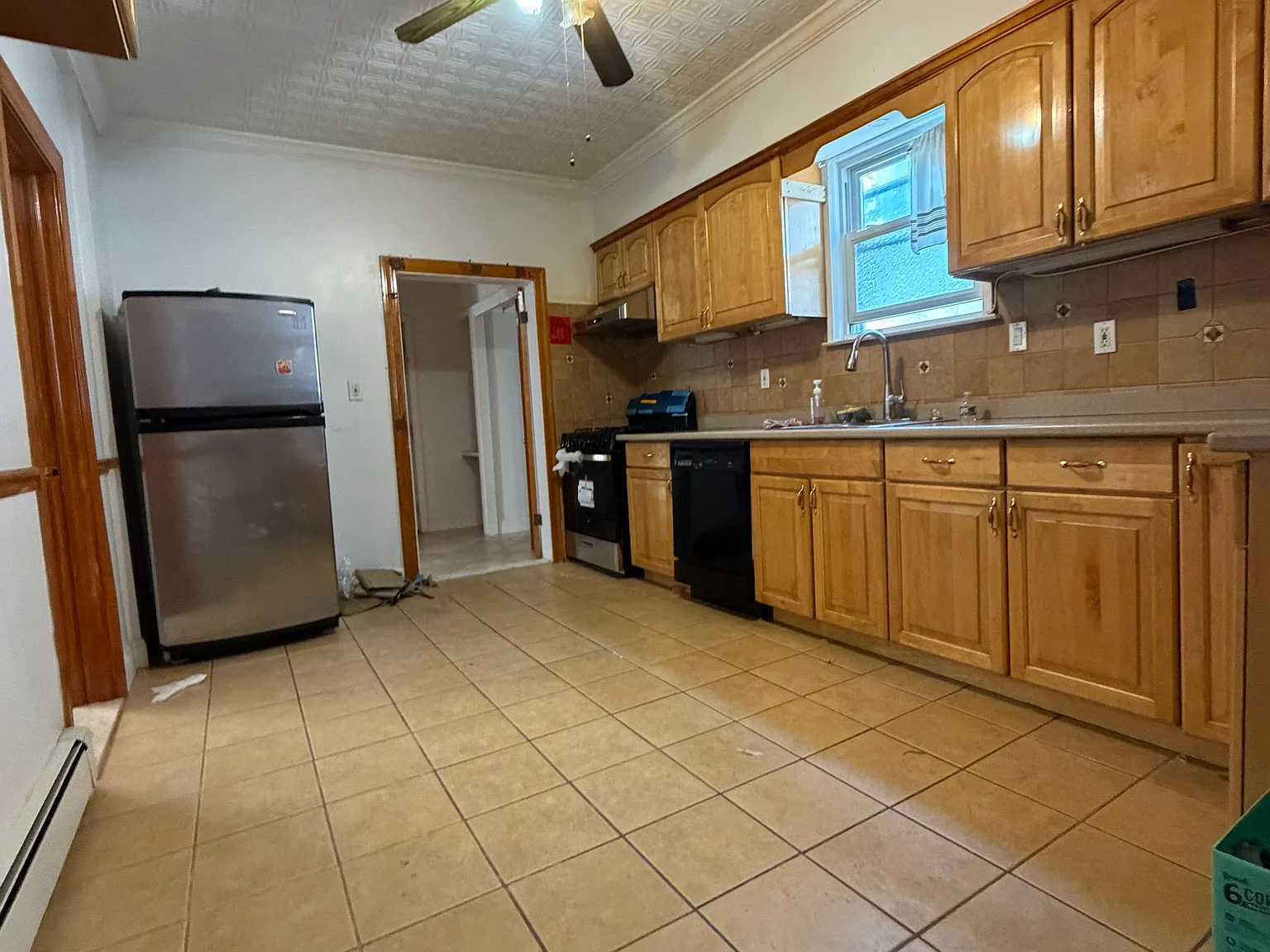 4 bed, $3,500 — Photo 2