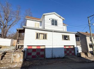 22 Freeland St, Fairmont, WV 26554