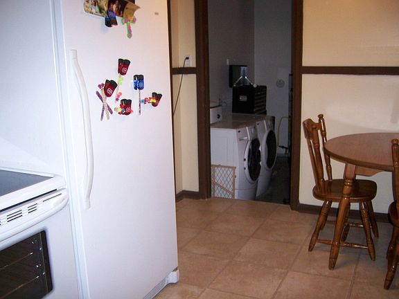 5th image of 134 Stanley Dr