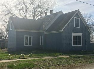 407 S Park St, Gifford, IL
