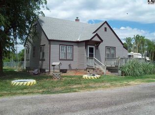 1188 Comanche Rd, Inman, KS 67546