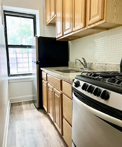 3159 Villa Ave #4F — Photo 2