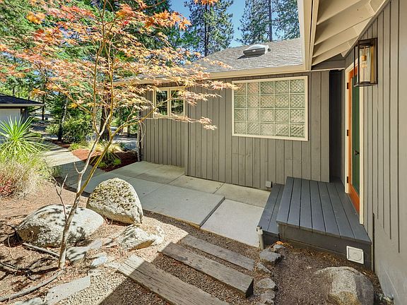 4th image of 152 Strawberry Ln