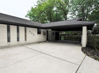 256 Point Clear Dr, Conroe, TX 77304