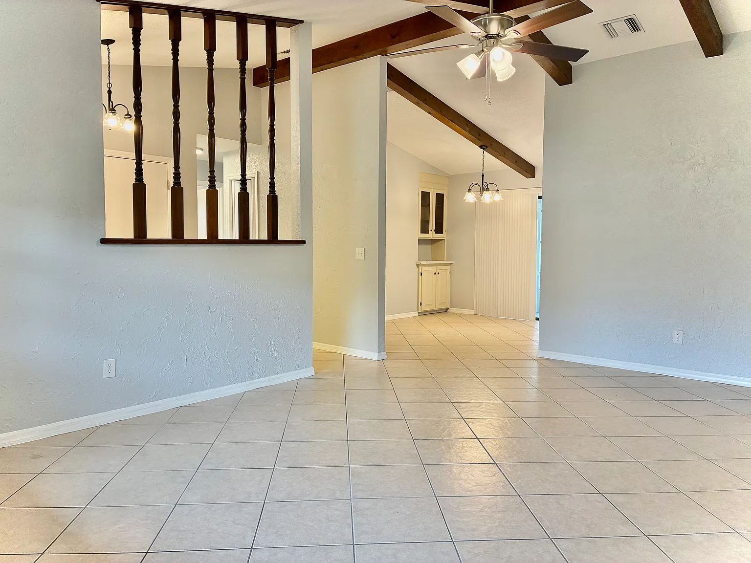 3 bed, 1456 sqft, $1,995 — Photo 3