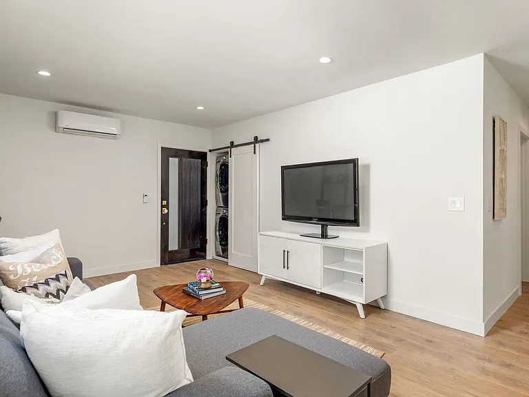 Culver Eight LLC — Photo 9