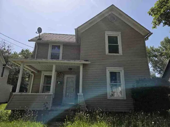 34 19th St NW, Barberton, OH 44203