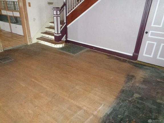 3rd image of 39 McOwen St