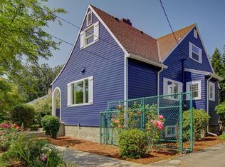 3103 SE Sherrett St, Portland, OR 97222
