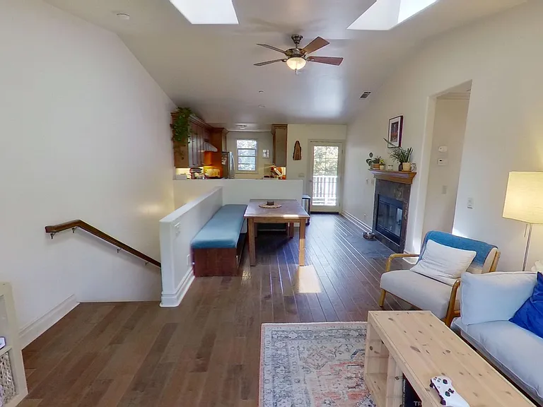 1318 San Andres St #C — Photo 10
