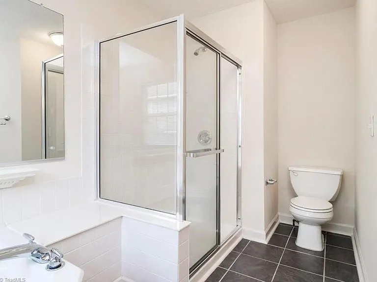 3243 Cheswick Dr — Photo 20