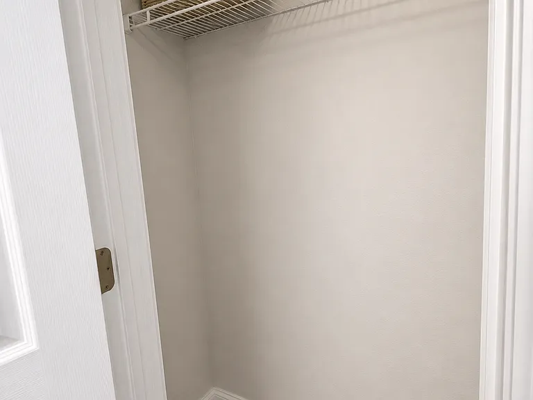 531 Lakemont Ave NW — Photo 14