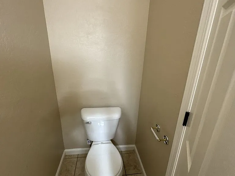 3237 N Winslow St — Photo 33