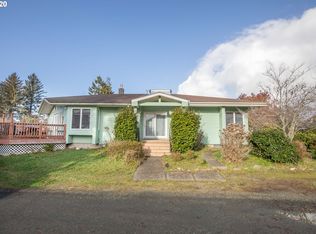 900 Maryland St, North Bend, OR 97459