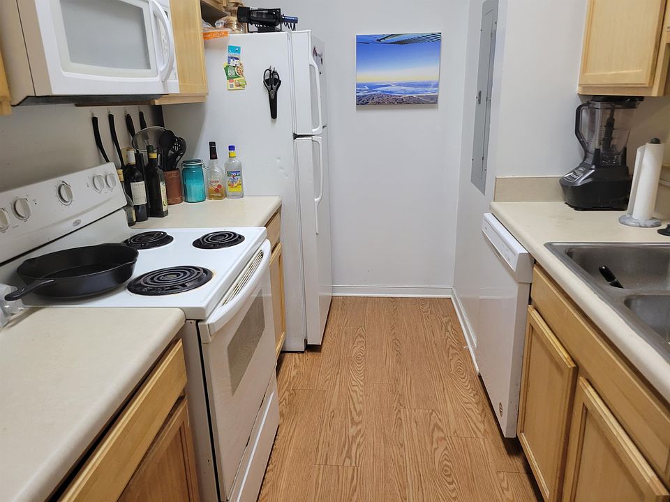 2nd image of 2311 W Grace St APT 4