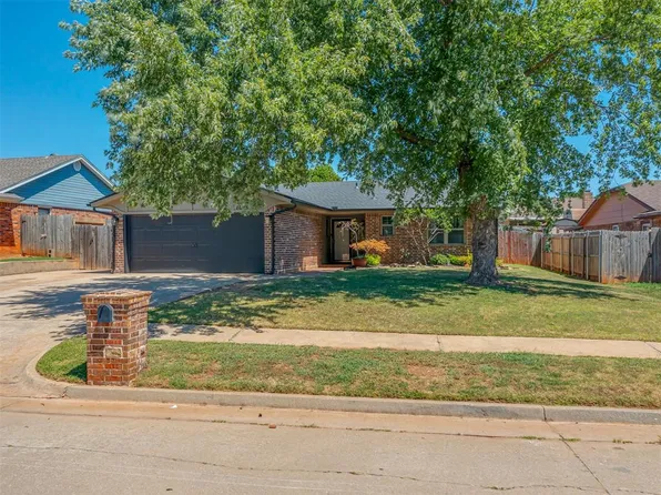 1613 SE 8th St, Moore, OK 73160
