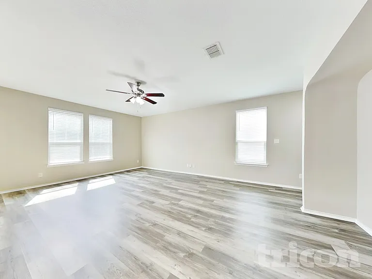 4534 Olympus Bay — Photo 3