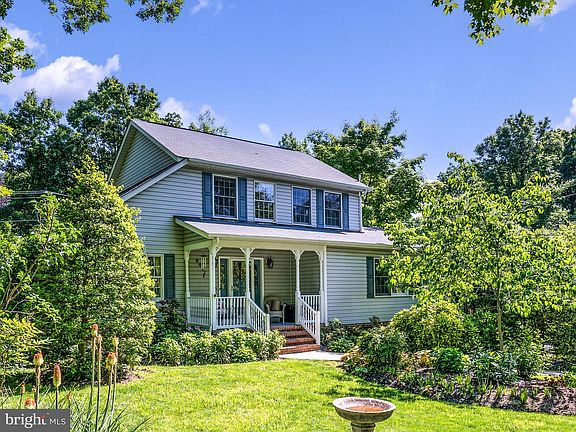 4th image of 4401 Hilltop Ct