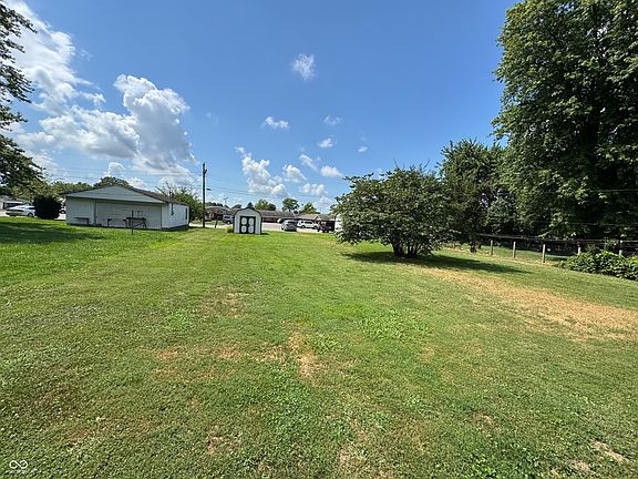 4th image of 713 S Ireland St