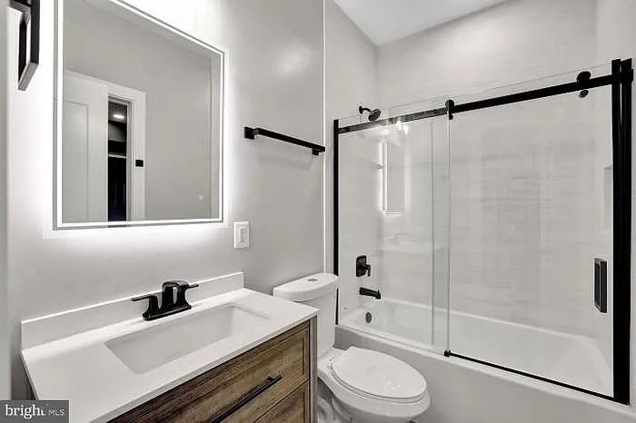 4012 Georgia Ave NW #402 — Photo 8