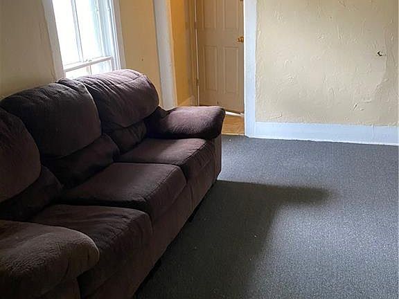 4th image of 35 McKinley Ave