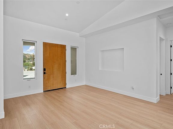 5th image of 35249 Grape Ave