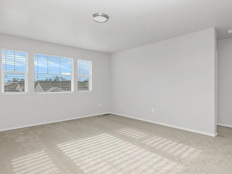 1786 E Kentucky Ave — Photo 10