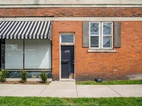 1701 Wyandotte St E, Windsor, ON