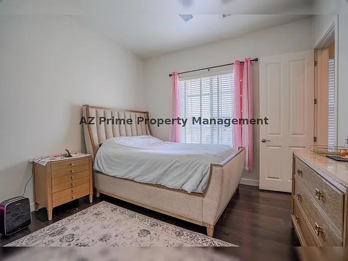 4438 N 27th St #4 — Photo 17