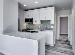 3411 Adeline St APT 2, Berkeley, CA 94703