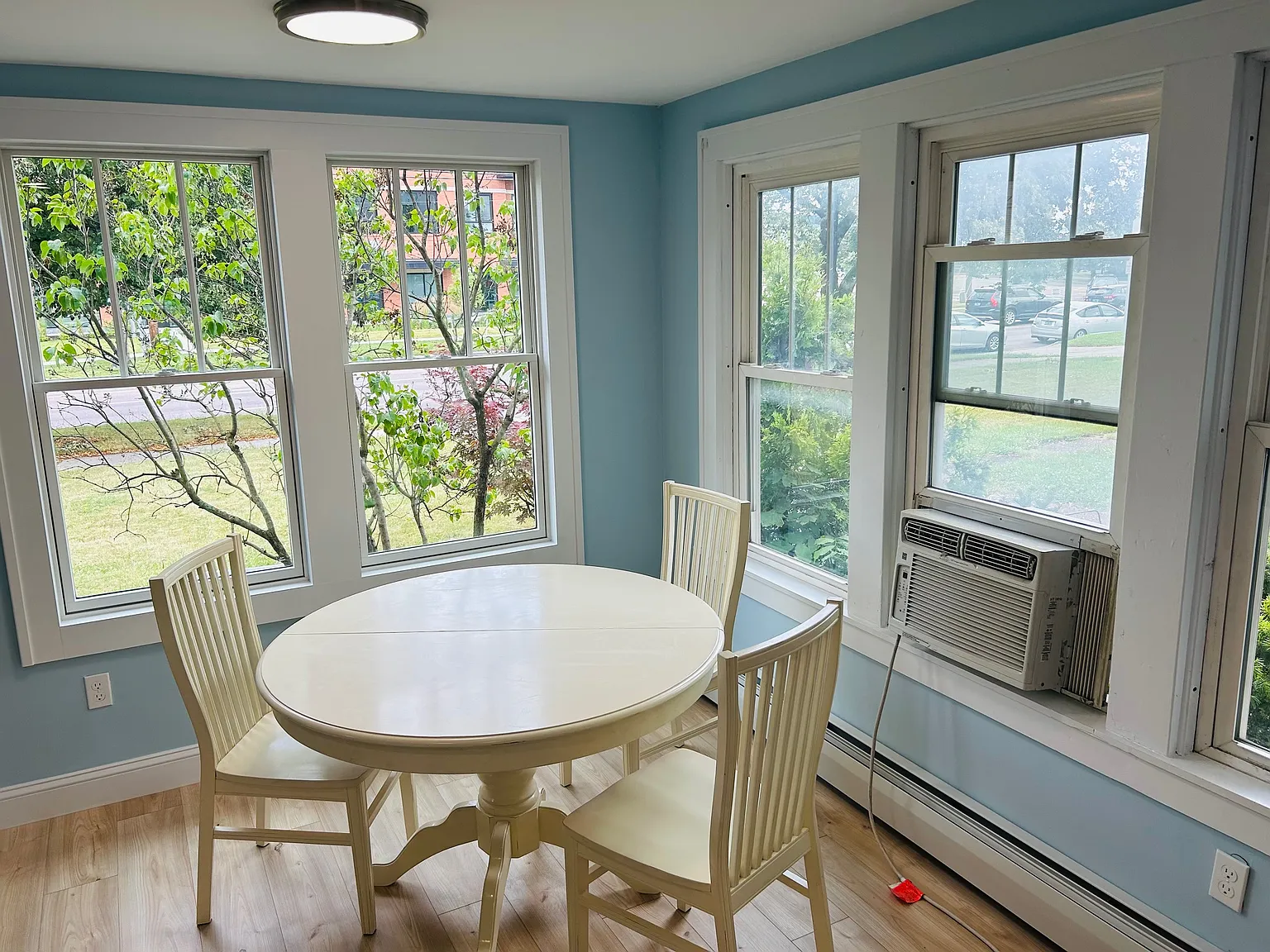 1 bed, 725 sqft, $2,300 — Photo 3