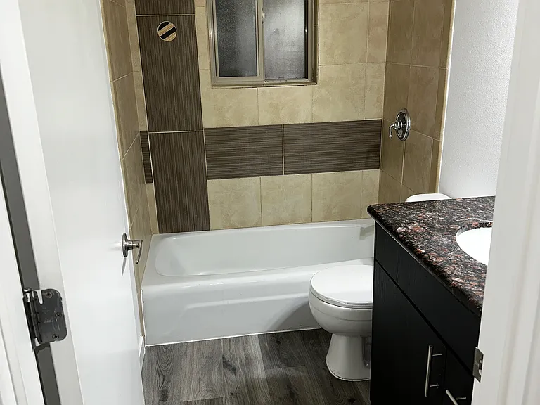 1016 6th Ave N #201 — Photo 10