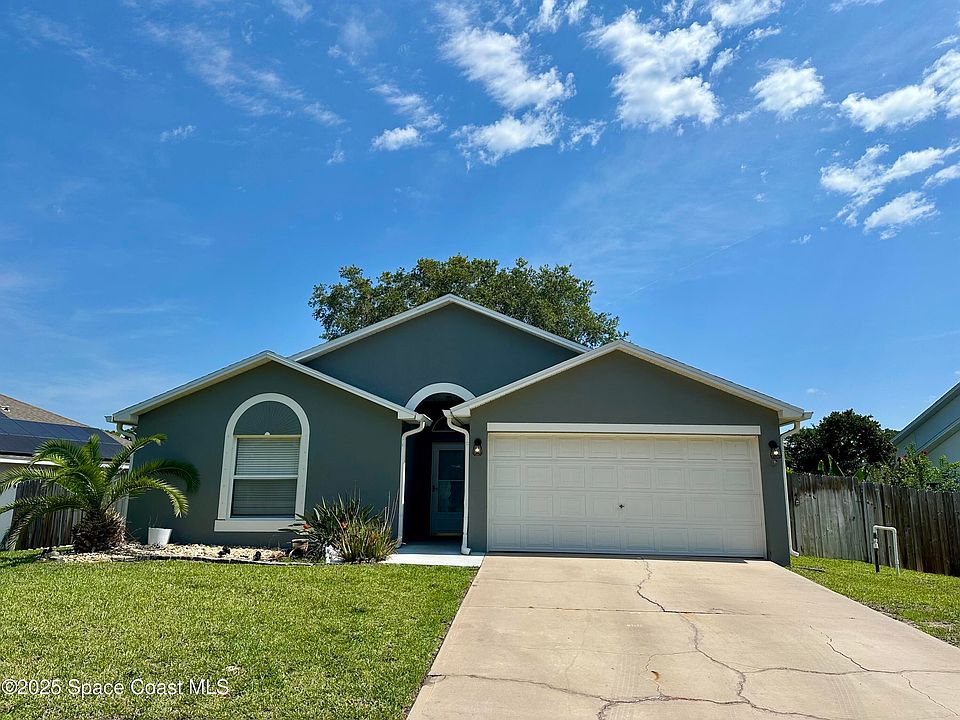 1st image of 830 Sandhurst Ct #0