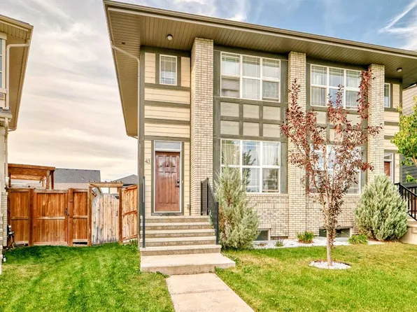 43 S Masters Sq SE, Calgary, AB T3M 2N3