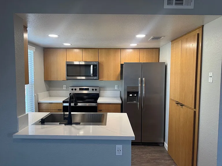 Corona Pointe Resort — Photo 161