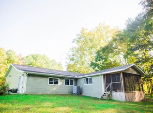 1820 Gilbert Rd, Zanesville, OH 43701