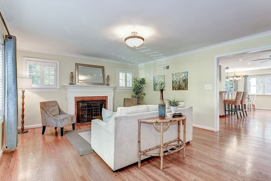 gorgeous, open floorplan