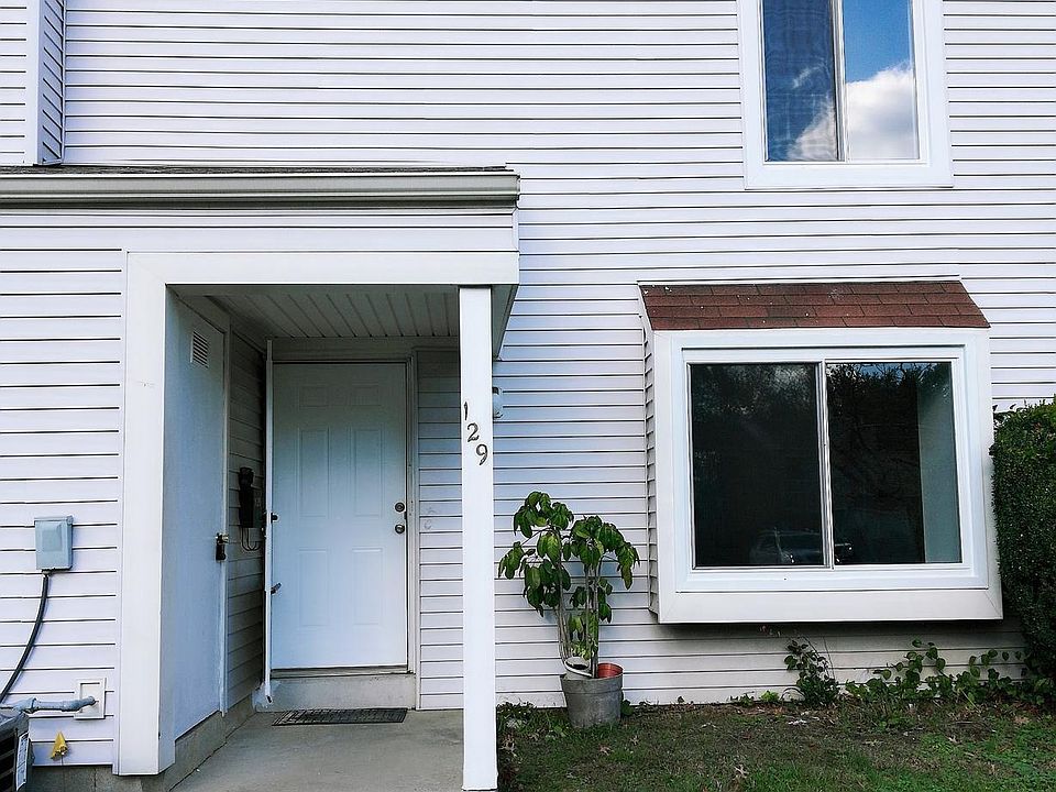 1st image of 129 Briar Ct