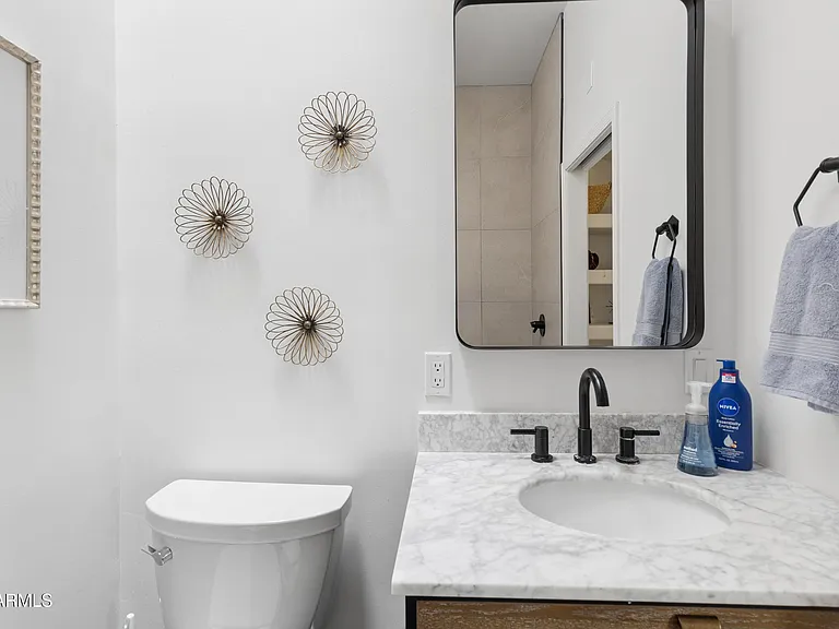 1465 W Island Cir — Photo 81