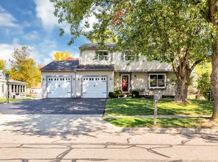 456 Forestwood Dr, Columbus, OH 43230