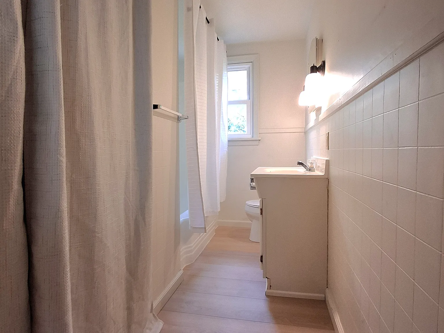 2 bed, 1000 sqft, $850 — Photo 2