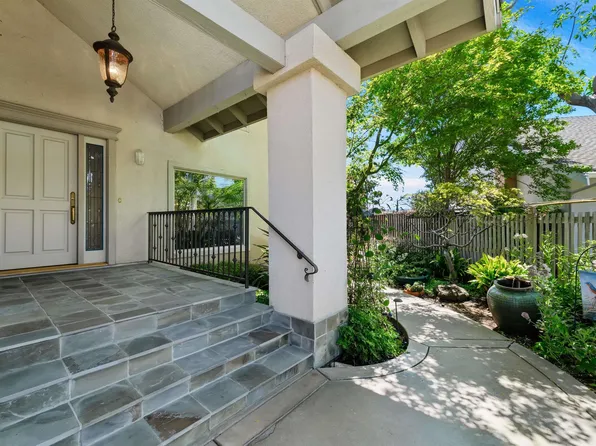 3766 Oak Brook Ct, Pleasanton, CA 94588